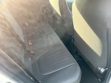 2022 Toyota Yaris - thumbnail 8