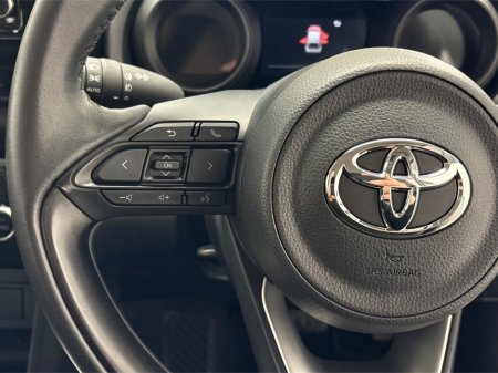 2023 Toyota Yaris Cross - thumbnail 23