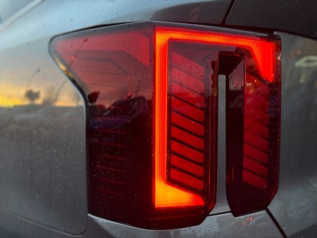 2025 Kia Sorento 1.6 Plug In Hybrid (7 Seats) €59,995 thumbnail