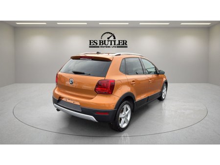 2016 Volkswagen Polo 1.2 TSI 5DR 90HP Crosspolo €12,900 thumbnail