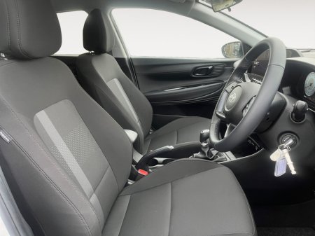 2025 Hyundai i20 DELUXE PLUS 5DR €25,500 thumbnail
