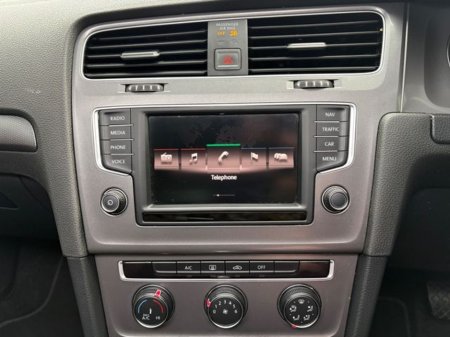 2016 Volkswagen Golf 1.2 TSI - IRISH CAR - SUNROOF €14,900 thumbnail