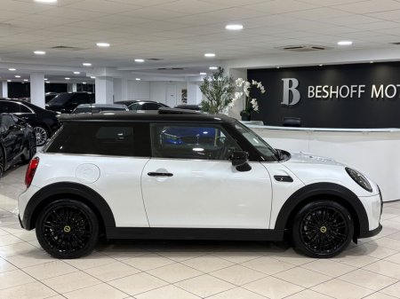 2024 MINI Hatch LEVEL 3 COOPER S=PAN ROOF//LOW MILES//AS NEW=FULL MINI SERVICE HISTORY=TAILORED FINANCE PACKAGES AVAILABLE=TRADE IN’S WELCOME €25,995
