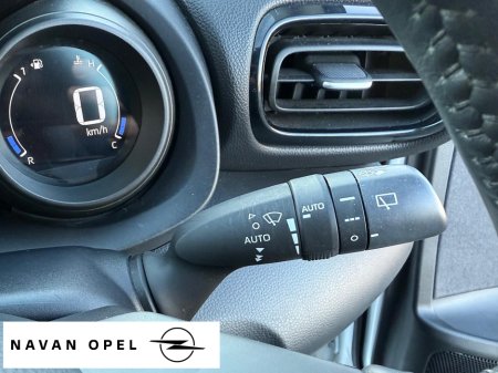 2023 Toyota Yaris Cross Cross Luna 1.5 Hybrid €26,950 thumbnail