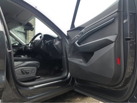 2022 Audi e-tron - thumbnail 6