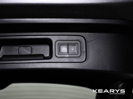 2025 BYD Seal U Comfort Dm-I PHEV Auto €41,888 thumbnail