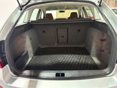 2016 Skoda Octavia 1.6 TDI 11 110HP 4DR COMBI AMBITION €9,950 thumbnail