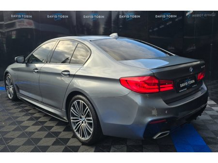 2017 BMW 5 Series - thumbnail 6