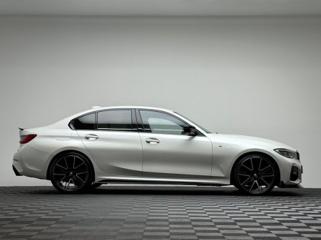 2019 BMW 3 Series 320D M SPORT €27,990 thumbnail