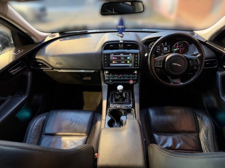 2016 Jaguar F-Pace - thumbnail 13