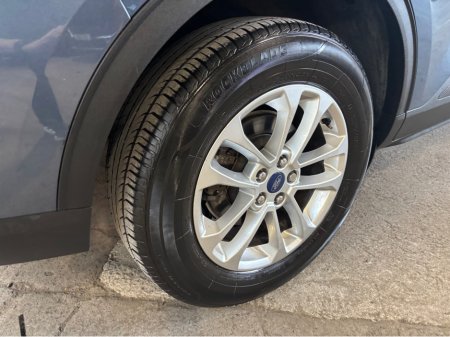 2021 Ford Kuga - thumbnail 6