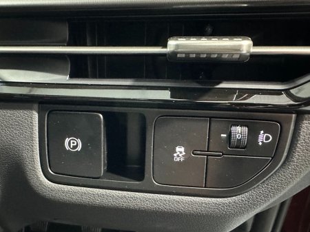 2026 Kia Sportage K3 1.6 Crdi Magma Red €46,900 thumbnail