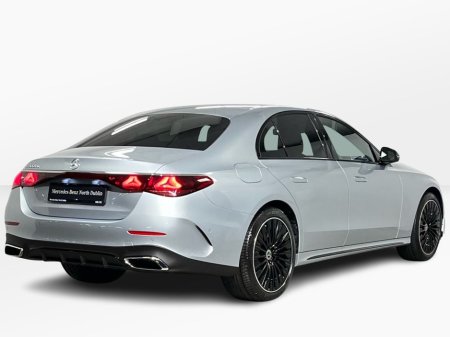 2026 Mercedes-Benz E Class 300de AMG - 20 Inch Alloys - Reversing Camera - Ambient Lighting - Sat Nav - Climate Control - Electric Heated Memory Seats - Keyless Start - Apple CarPlay/Android Auto €91,597