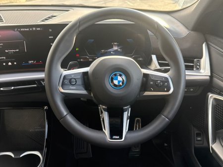 2025 BMW iX2 eDrive20 M Sport €48,950 thumbnail