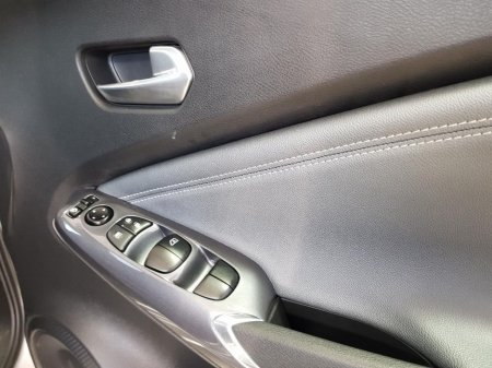 2022 Nissan Juke - thumbnail 12