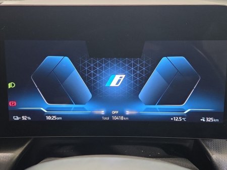 2025 BMW iX2 - thumbnail 9