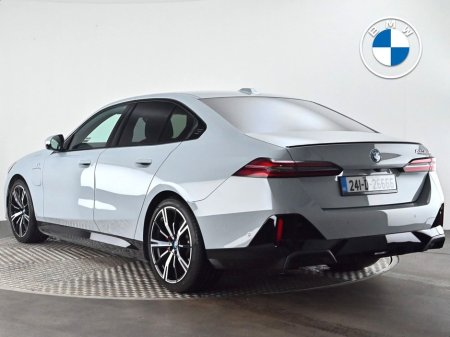 2024 BMW 5 Series - thumbnail 2