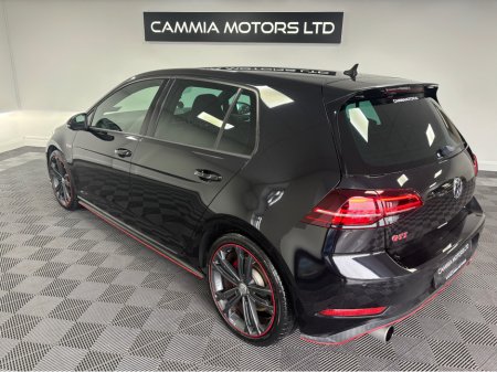 2018 Volkswagen Golf - view 3