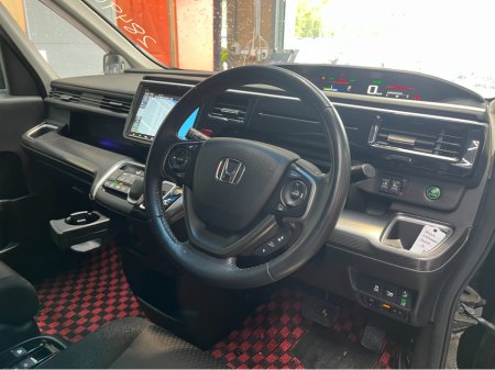 2019 Honda Stepwagon - thumbnail 9