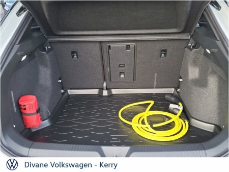 2026 Volkswagen ID.4 STYLE 77KWH 286HP €43,500 thumbnail