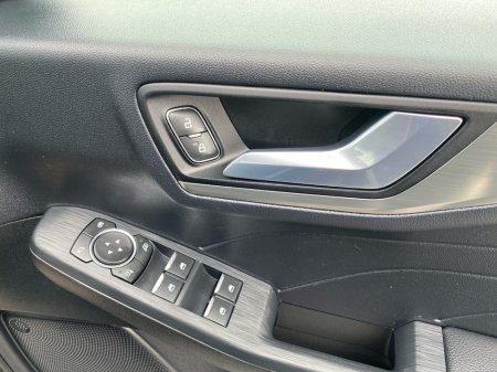 2023 Ford Kuga - thumbnail 11