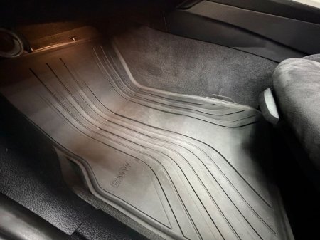 2017 BMW 3 Series - thumbnail 27