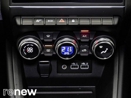 2025 Renault Clio - thumbnail 19