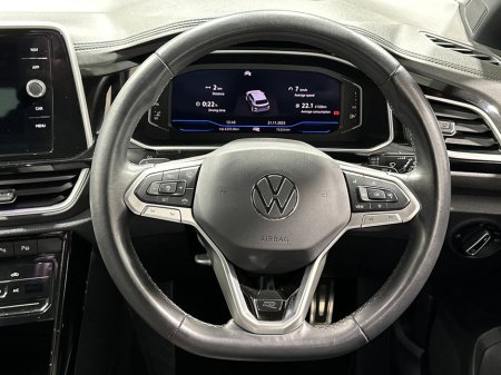 2023 Volkswagen T-Roc R Line Automatic 1.5 Tsi €33,800 thumbnail