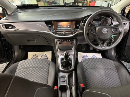 2017 Opel Astra - thumbnail 13