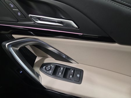 2024 BMW iX1 - thumbnail 23