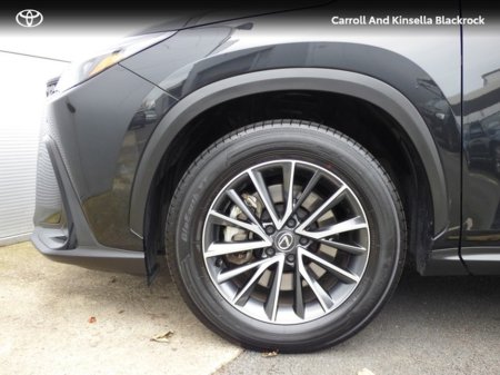 2023 Lexus NX 450 h+ - thumbnail 6