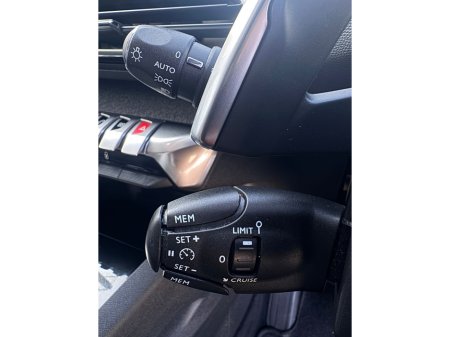 2019 Peugeot 3008 - thumbnail 18