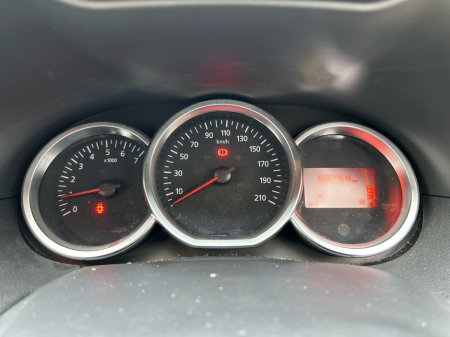 2018 Dacia Duster SIGNATURE 1.5 DCI 110 E 4DR AUTO thumbnail