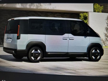 2026 Kia PV5 pv5, 412km range, * 7 year warranty * * 3 year AA * Touch Screen Infotainment System, Lane Departure Warning, Reversing Camera, thumbnail