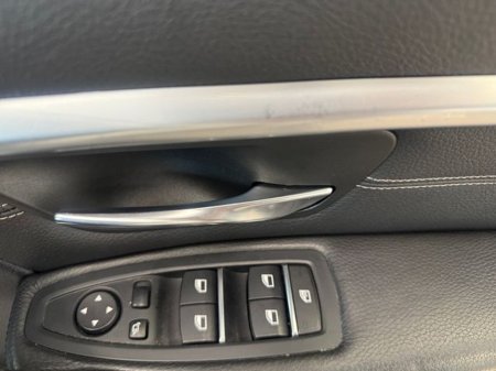 2015 BMW 3 Series - thumbnail 12