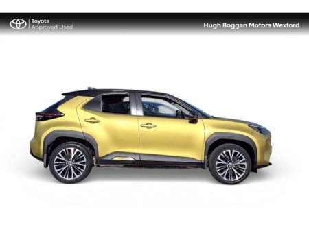 2023 Toyota Yaris Cross - thumbnail 3