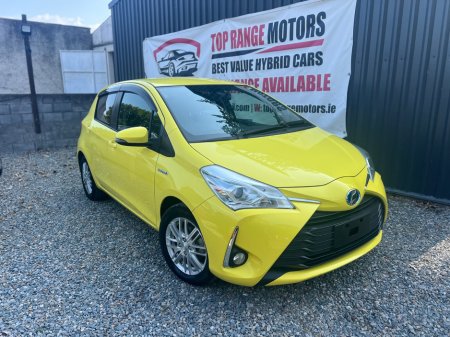 2017 Toyota Vitz Hybrid Luna Sport €11,999