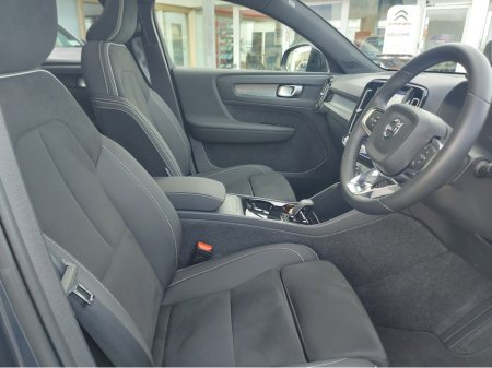 2025 Volvo EC40 MY26 SINGLE MOTOR EX-T RNG €51,950 thumbnail