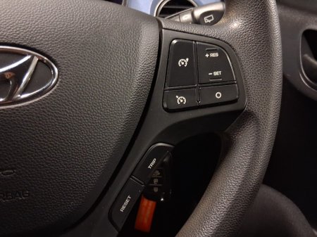 2015 Hyundai i10 - thumbnail 12