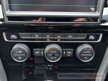 2013 Volkswagen Golf 1.4 AUTO , HIGHLINE // LOW MILEAGE €11,950 thumbnail