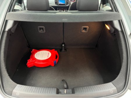 2015 Volkswagen Beetle - thumbnail 7