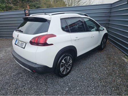 2018 Peugeot 2008 - thumbnail 8