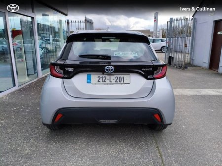 2021 Toyota Yaris - thumbnail 9