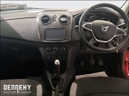 2019 Dacia Sandero Stepway - view 2