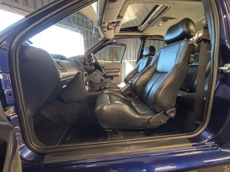 1993 Ford Escort - thumbnail 13