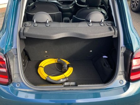 2025 Fiat 500e - thumbnail 8