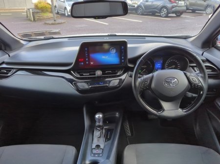 2018 Toyota C-HR HYBRID LUNA 4DR AUTO €22,000 thumbnail