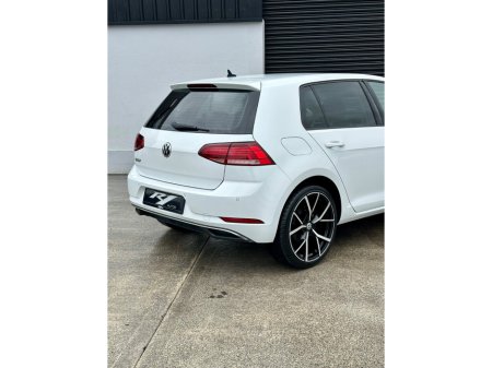 2018 Volkswagen Golf - thumbnail 9