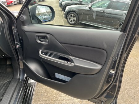 2021 Mitsubishi L200 - thumbnail 11