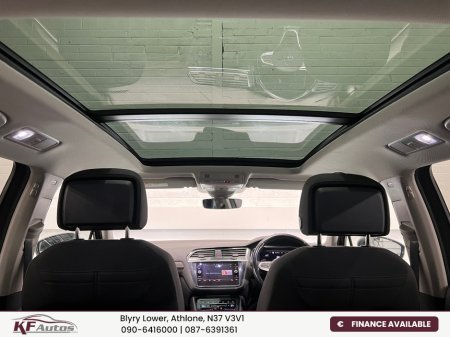 2022 Volkswagen Tiguan - thumbnail 24